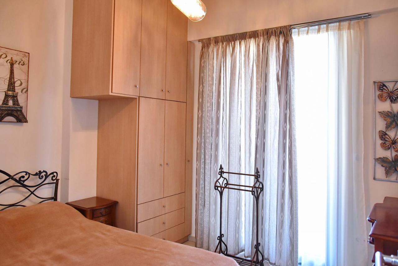 Sea View Beachfront Villa Maria Гуве Экстерьер фото